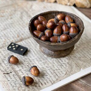 24-Piece Oakwood Acorns